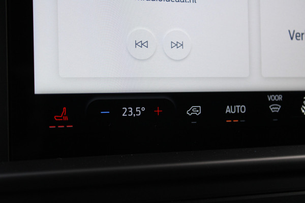 Ford Transit Custom 320 2.0 TDCI L2H1 Trend 136pk - 2x Schuifdeur - Achterklep - Carplay - Android - LED koplampen - Stoelverwarming - 70l tank - Ri