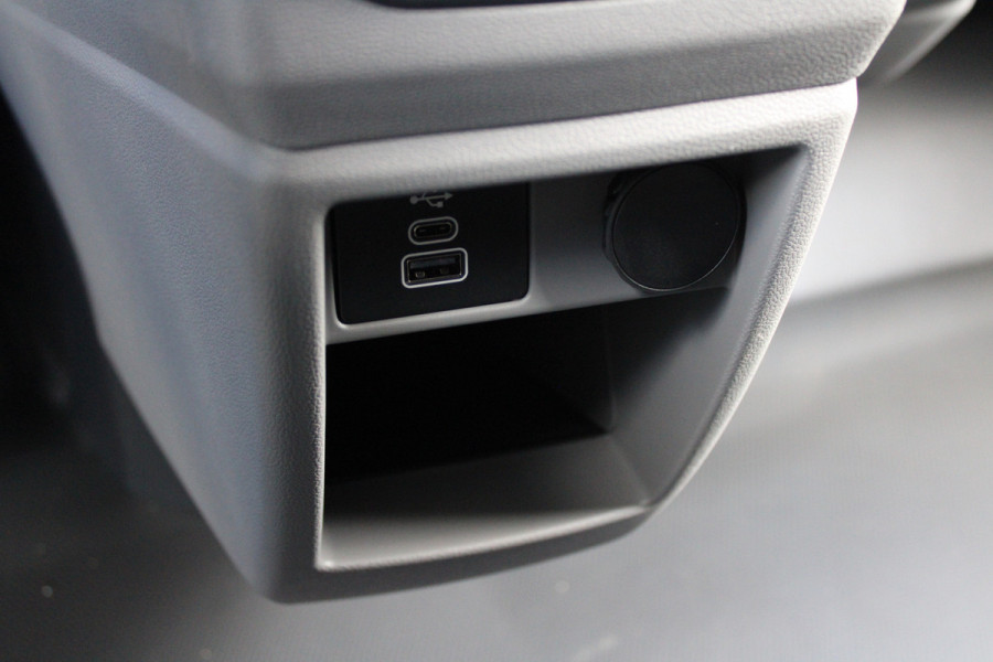 Ford Transit Custom 320 2.0 TDCI L2H1 Trend 136pk - 2x Schuifdeur - Achterklep - Carplay - Android - LED koplampen - Stoelverwarming - 70l tank - Ri