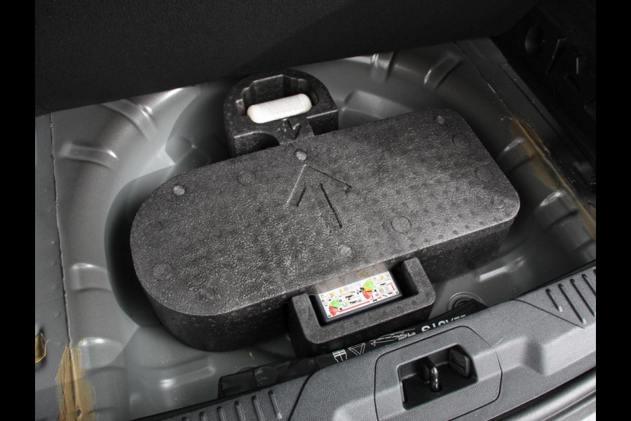Ford FOCUS Wagon 1.0 EcoBoost Hybrid ST Line Navigatie Climate Control Led Dab Camera Parkeer sensoren Cruise Control Lichtmetalen velgen