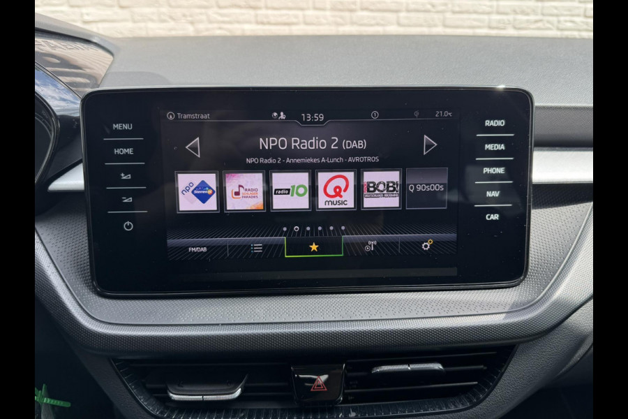 Škoda Fabia 1.0 TSI Ambition Clima Carplay Adaptive cruise Navigatie Pdc DAB radio