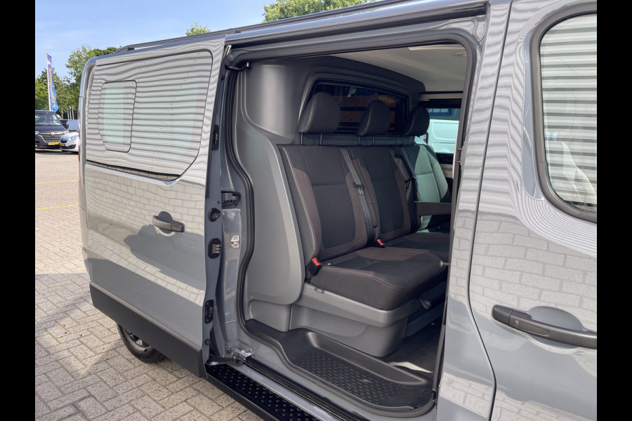 Fiat Talento 2.0 MultiJet 170pk automaat L2H1 SX DC 5 persoons / vaste prijs rijklaar € 23.950 ex btw / lease vanaf € 391 / dubbele schuifdeur / airco / cruise / navi / camera / trekhaak !