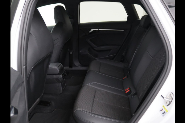 Audi A3 30 TFSI S edition | Carplay | Full LED | Virtual Cockpit | Sportstoelen | Half leder | Getint glas | Climate control | Cruise control