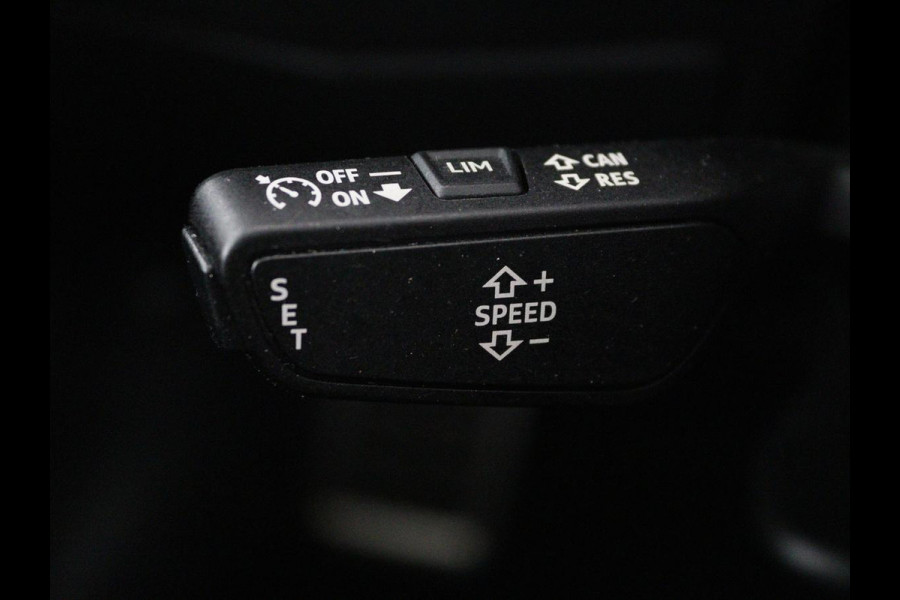 Audi A3 30 TFSI S edition | Carplay | Full LED | Virtual Cockpit | Sportstoelen | Half leder | Getint glas | Climate control | Cruise control