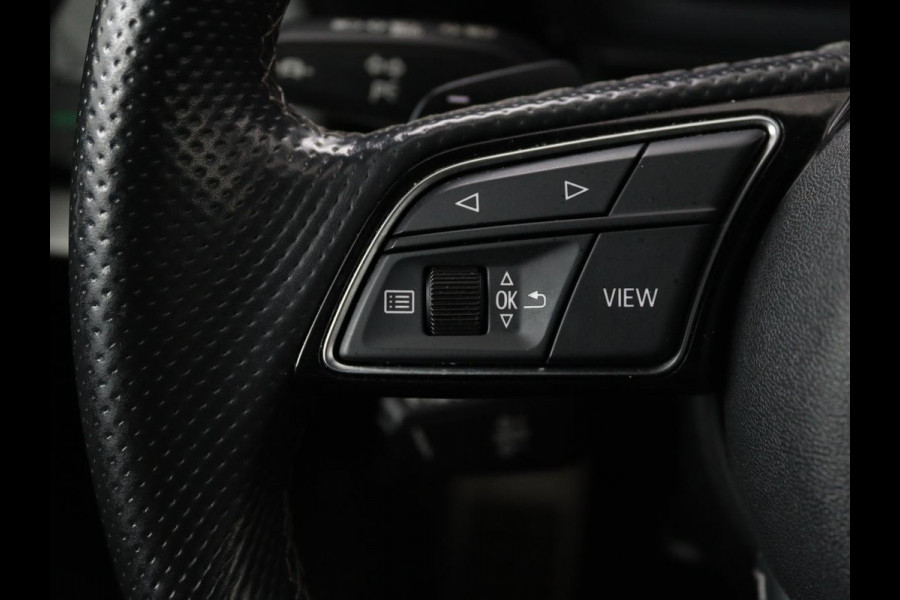 Audi A3 30 TFSI S edition | Carplay | Full LED | Virtual Cockpit | Sportstoelen | Half leder | Getint glas | Climate control | Cruise control