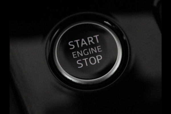 Audi A3 30 TFSI S edition | Carplay | Full LED | Virtual Cockpit | Sportstoelen | Half leder | Getint glas | Climate control | Cruise control