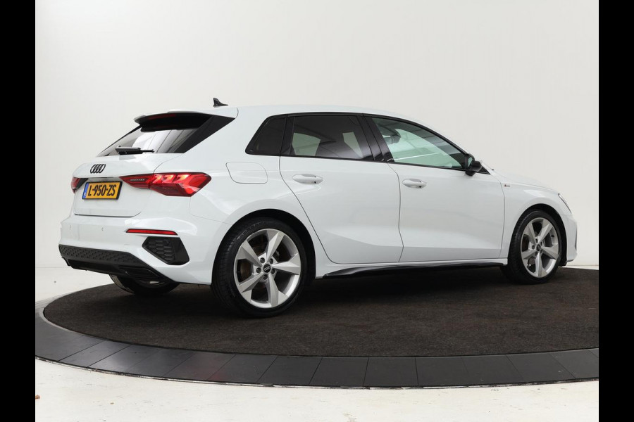 Audi A3 30 TFSI S edition | Carplay | Full LED | Virtual Cockpit | Sportstoelen | Half leder | Getint glas | Climate control | Cruise control