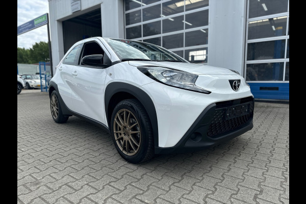 Toyota Aygo X 1.0 VVT-i Play Automaat (BOVAG/RIJKLAARPRIJS)