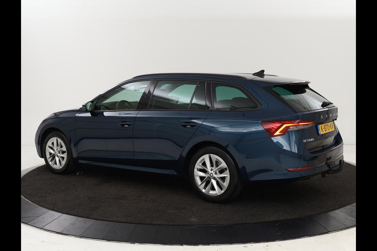 Škoda Octavia 1.0 e-TSI Business Edition | Trekhaak | Stoelverwarming | Carplay | Keyless | Navigatie | Full LED | Parkeerhulp | Climate control