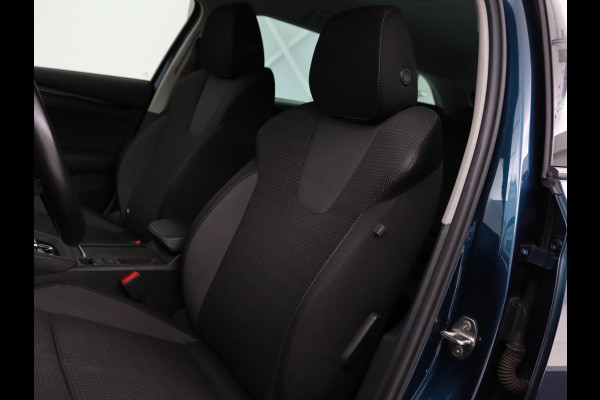 Škoda Octavia 1.0 e-TSI Business Edition | Trekhaak | Stoelverwarming | Carplay | Keyless | Navigatie | Full LED | Parkeerhulp | Climate control