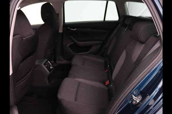 Škoda Octavia 1.0 e-TSI Business Edition | Trekhaak | Stoelverwarming | Carplay | Keyless | Navigatie | Full LED | Parkeerhulp | Climate control