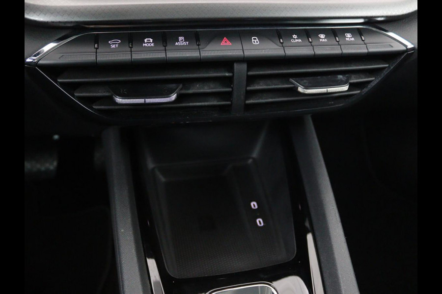 Škoda Octavia 1.0 e-TSI Business Edition | Trekhaak | Stoelverwarming | Carplay | Keyless | Navigatie | Full LED | Parkeerhulp | Climate control