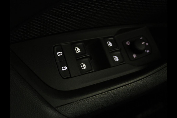 Škoda Octavia 1.0 e-TSI Business Edition | Trekhaak | Stoelverwarming | Carplay | Keyless | Navigatie | Full LED | Parkeerhulp | Climate control