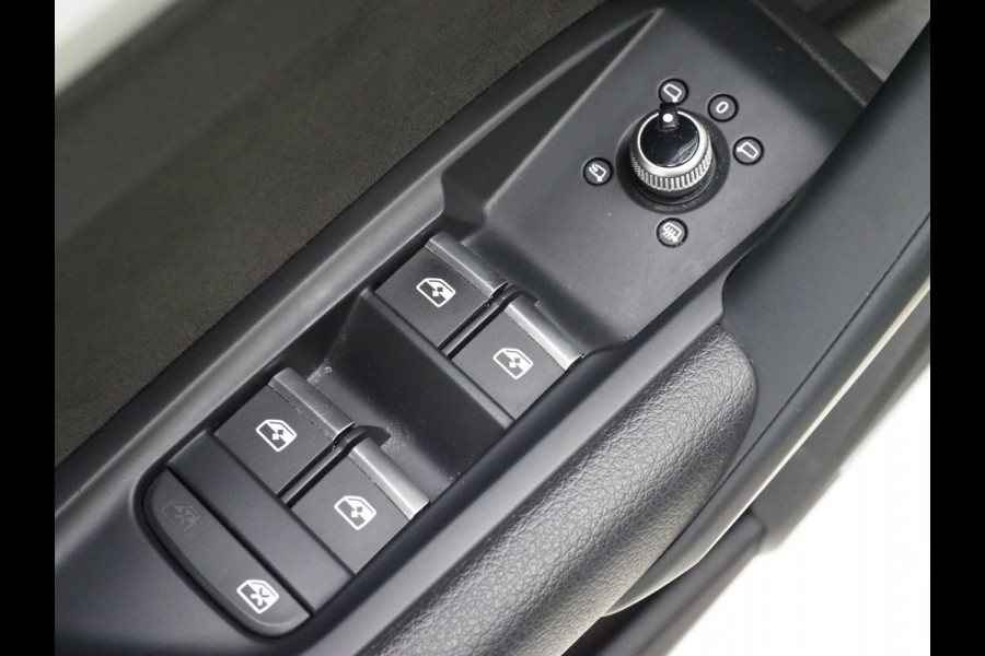 Audi Q5 55 TFSI e quattro Competition | Panoramadak | B&O Audio | Massage | 360 | Head Up | Keyless | Carplay