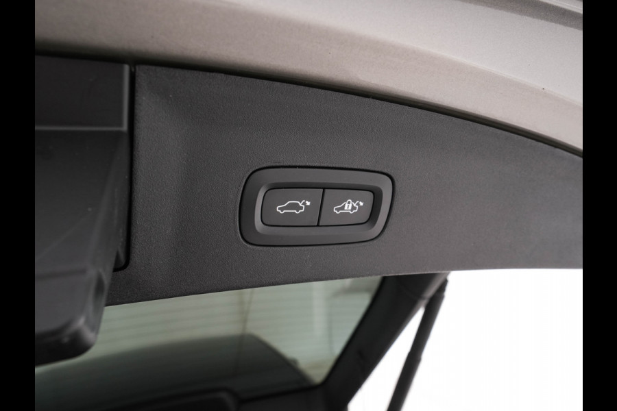 Polestar 2 Long Range Dual Motor Launch Edition 78kWh AWD [ 3-Fase ] (INCL-BTW) *PANO | NAVI-FULLMAP | HARMAN/KARDON-AUDIO | FULL-LED | KEYLESS | TOPVIEW | LANE-ASSIST | DIGI-COCKPIT | DAB+ | SPORT-SEATS | CARPLAY | TOWBAR | BLINDSPOT | 20''ALU*