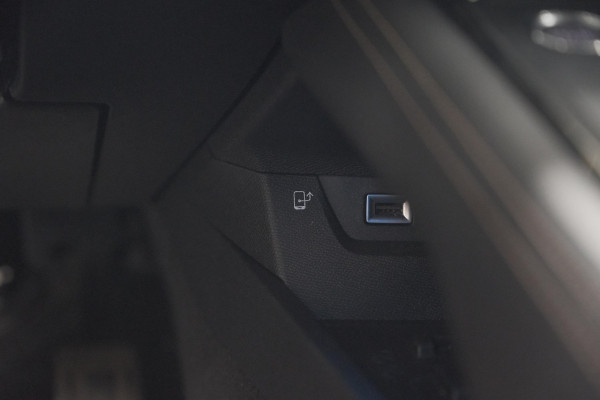 Peugeot 508 SW 1.6 HYbrid 225 GT | Trekhaak | Panoramadak | FOCAL Audio | Elektrische Kofferklep
