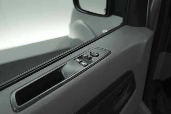 Peugeot Expert 2.0 BlueHDI 180 Automaat Standard Premium | Standkachel | Trekhaak | Head-Up Display | Camera | Apple Carplay | Laadruimte Betimmering