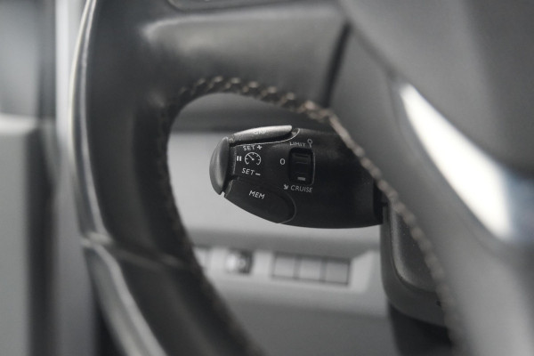 Peugeot Expert 2.0 BlueHDI 180 Automaat Standard Premium | Standkachel | Trekhaak | Head-Up Display | Camera | Apple Carplay | Laadruimte Betimmering