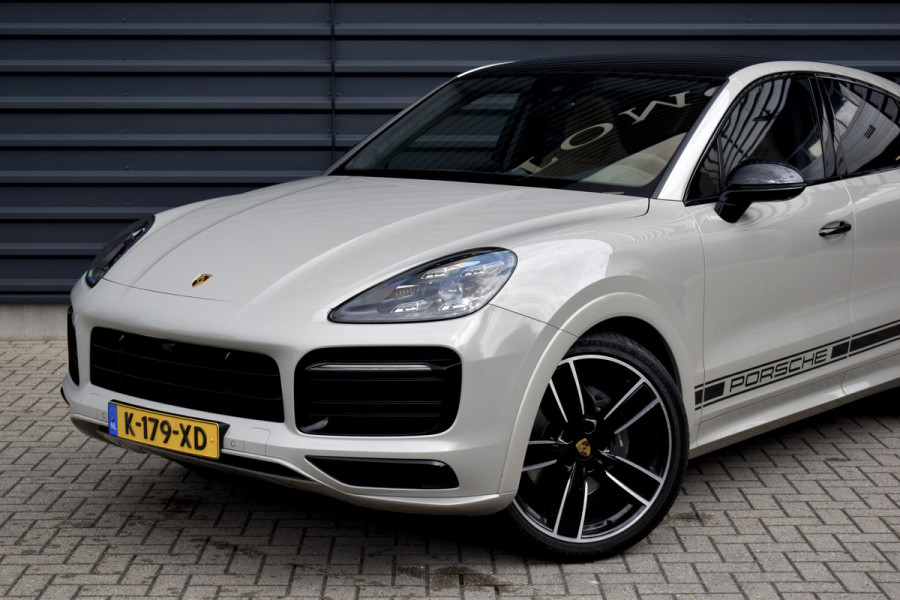 Porsche Cayenne Coupé 3.0 E-Hybrid 462pk Sport Design | Panoramadak | Matrix PDLS+ | 22'' Velgen | Stoelventilatie | Bose | Achterasbesturing | Orig. NL |