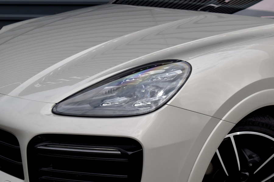 Porsche Cayenne Coupé 3.0 E-Hybrid 462pk Sport Design | Panoramadak | Matrix PDLS+ | 22'' Velgen | Stoelventilatie | Bose | Achterasbesturing | Orig. NL |