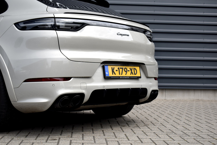 Porsche Cayenne Coupé 3.0 E-Hybrid 462pk Sport Design | Panoramadak | Matrix PDLS+ | 22'' Velgen | Stoelventilatie | Bose | Achterasbesturing | Orig. NL |