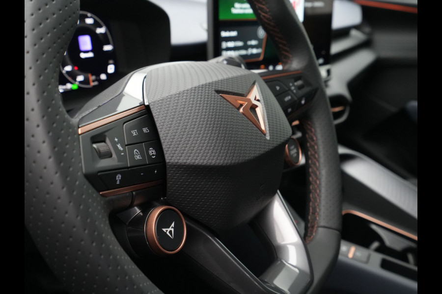 CUPRA Terramar 1.5 TSI e-Hybrid 204pk 360 Camera Parkassist Carplay Navi via App Side Assist 183