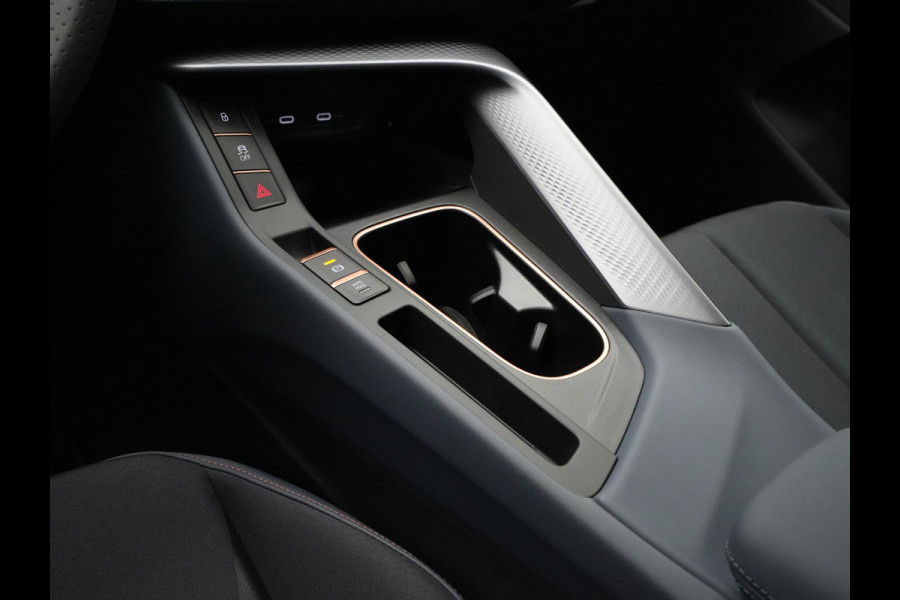CUPRA Terramar 1.5 TSI e-Hybrid 204pk 360 Camera Parkassist Carplay Navi via App Side Assist 183