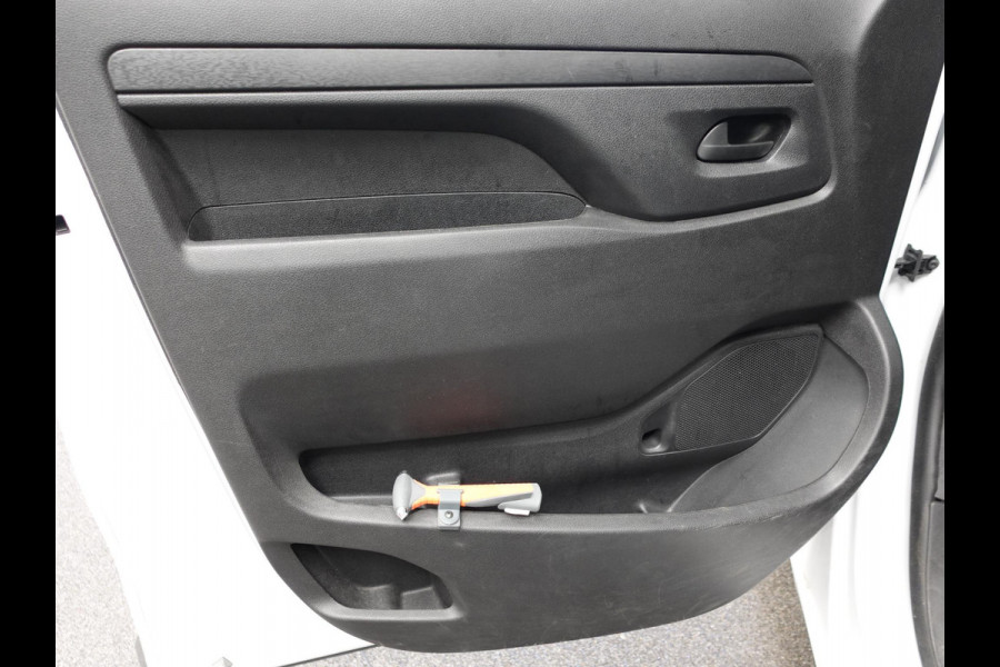 Peugeot Expert 1.5 BlueHDI 120PK L2 Airco Navigatie Cruise control Trekhaak