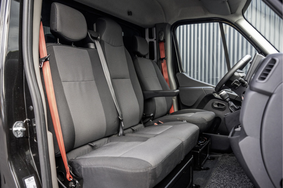 Renault Master 2.3 dCi | Bakwagen met laadklep (1000kg) | CityBox | 3.5T Trekhaak | LED | Navi | Airco | Cruise | Euro 6