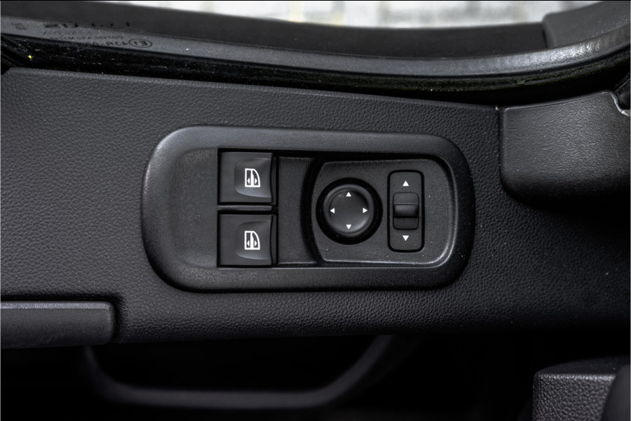 Renault Master 2.3 dCi | Bakwagen met laadklep (1000kg) | CityBox | 3.5T Trekhaak | LED | Navi | Airco | Cruise | Euro 6