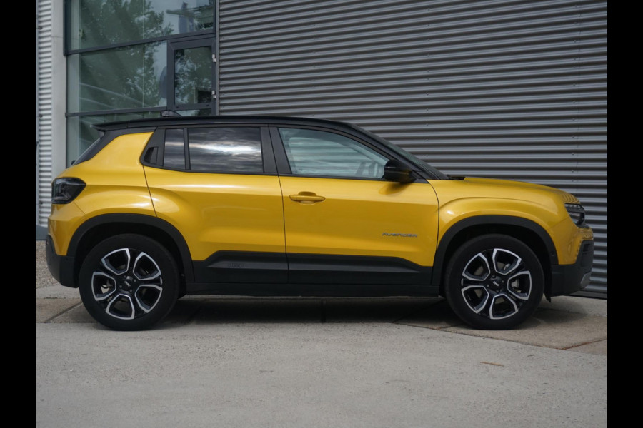 Jeep Avenger Summit 54 kWh | 180° camera | Stoelverwarming | Carplay | Keyless
