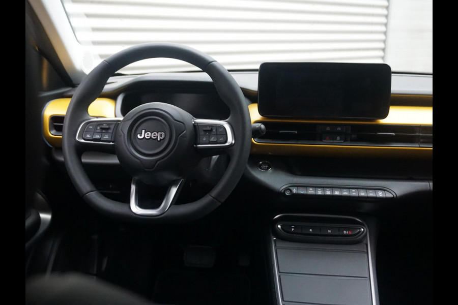 Jeep Avenger Summit 54 kWh | 180° camera | Stoelverwarming | Carplay | Keyless