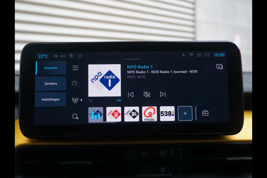 Jeep Avenger Summit 54 kWh | 180° camera | Stoelverwarming | Carplay | Keyless