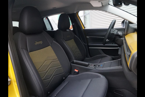 Jeep Avenger Summit 54 kWh | 180° camera | Stoelverwarming | Carplay | Keyless