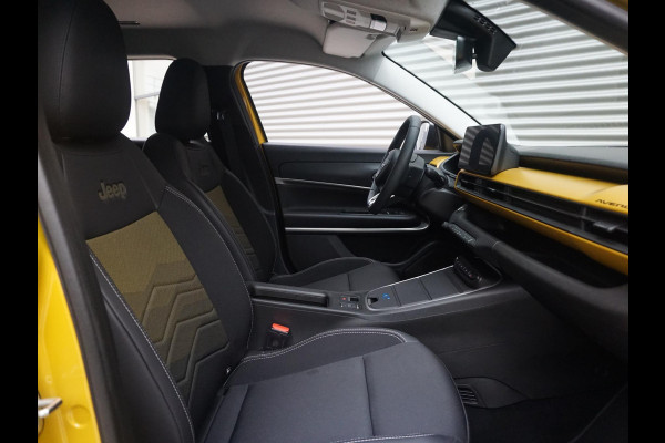 Jeep Avenger Summit 54 kWh | 180° camera | Stoelverwarming | Carplay | Keyless