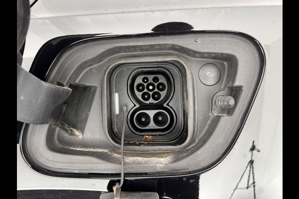 Volvo XC40 Recharge Core [ 3-Fase ] (INCL-BTW) Aut. *FULL-LED | NAVI-FULLMAP | CAMERA | KEYLESS | HEATED-SPORTSEATS | CARPLAY | DIGI-COCKPIT |  CCS-FASTLOADER | ECC | PDC | CRUISE | TOWBAR | SENSUS-CONNECT | 19''ALU*
