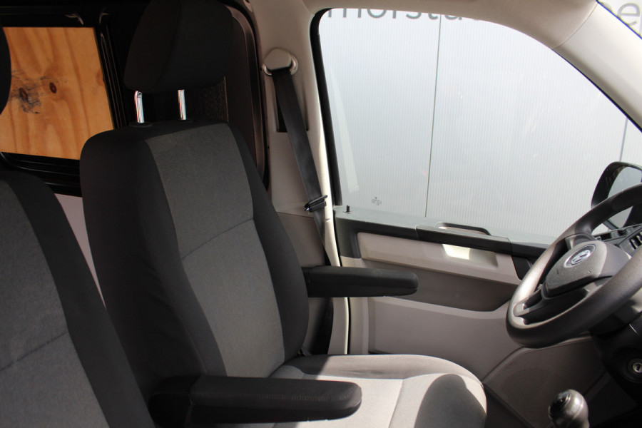 Volkswagen Transporter 2.0 TDI L1H1 Nette Volkswagen Transporter 2.0 TDI L1H1 - Airco - 3 Zitter - Cruise Control -