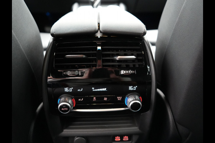 BMW 5 Serie Touring 530e Business Edition Plus Plug In Hybrid Dealer O.H PHEV | Trekhaak af Fabriek | Lederen Sportstoelen Verwarmd | Comfort Access | Camera | Parkassist | Apple Carplay | Sfeerverlichting |