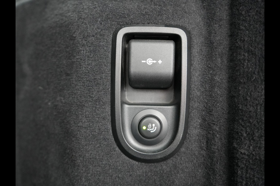 BMW 5 Serie Touring 530e Business Edition Plus Plug In Hybrid Dealer O.H PHEV | Trekhaak af Fabriek | Lederen Sportstoelen Verwarmd | Comfort Access | Camera | Parkassist | Apple Carplay | Sfeerverlichting |