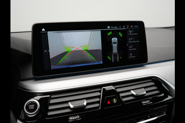 BMW 5 Serie Touring 530e Business Edition Plus Plug In Hybrid Dealer O.H PHEV | Trekhaak af Fabriek | Lederen Sportstoelen Verwarmd | Comfort Access | Camera | Parkassist | Apple Carplay | Sfeerverlichting |