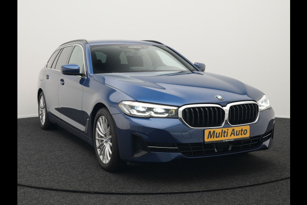 BMW 5 Serie Touring 530e Business Edition Plus Plug In Hybrid Dealer O.H PHEV | Trekhaak af Fabriek | Lederen Sportstoelen Verwarmd | Comfort Access | Camera | Parkassist | Apple Carplay | Sfeerverlichting |