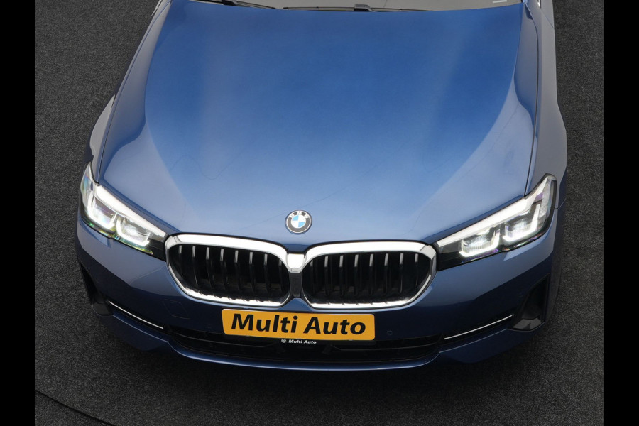 BMW 5 Serie Touring 530e Business Edition Plus Plug In Hybrid Dealer O.H PHEV | Trekhaak af Fabriek | Lederen Sportstoelen Verwarmd | Comfort Access | Camera | Parkassist | Apple Carplay | Sfeerverlichting |