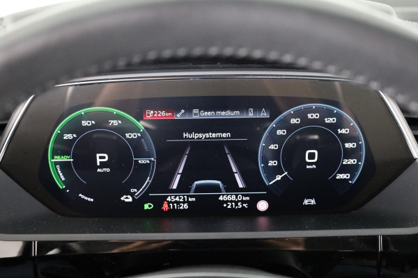 Audi e-tron Sportback 55 quattro Business edition Plus 95 kWh Panoramadak | Trekhaak | B&O Soundsystem | Head up Display | 360° Camera