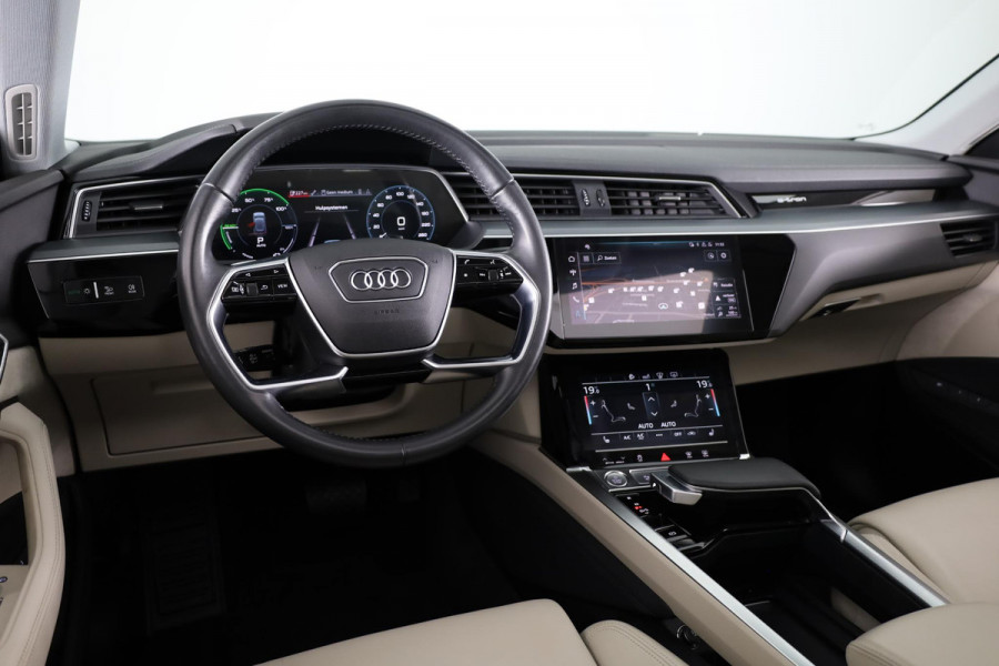 Audi e-tron Sportback 55 quattro Business edition Plus 95 kWh Panoramadak | Trekhaak | B&O Soundsystem | Head up Display | 360° Camera