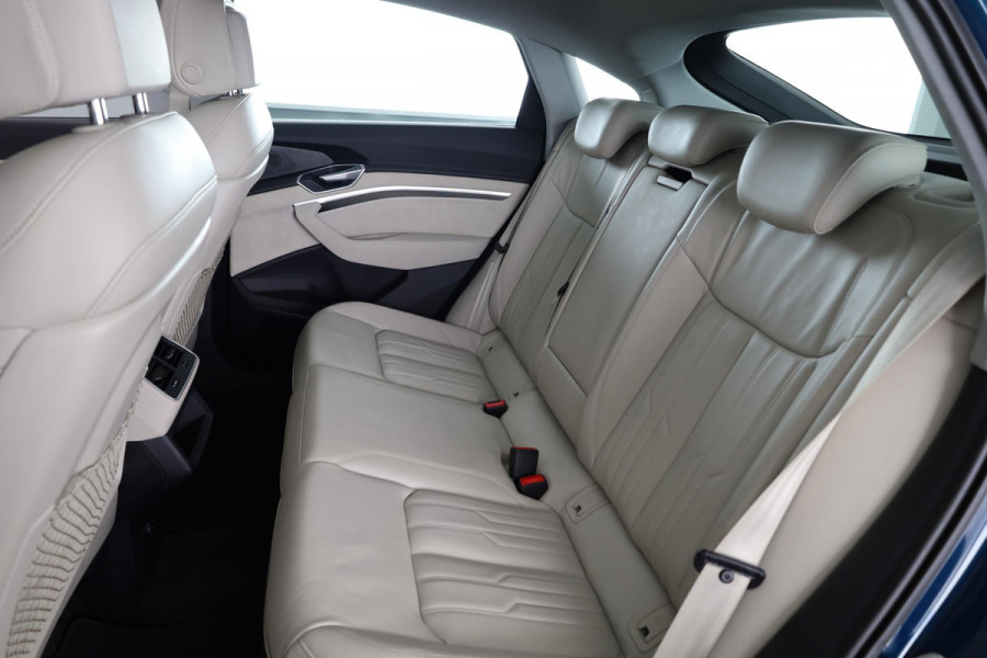 Audi e-tron Sportback 55 quattro Business edition Plus 95 kWh Panoramadak | Trekhaak | B&O Soundsystem | Head up Display | 360° Camera