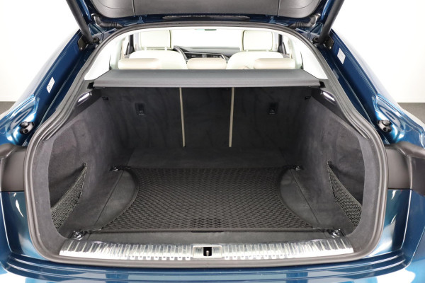 Audi e-tron Sportback 55 quattro Business edition Plus 95 kWh Panoramadak | Trekhaak | B&O Soundsystem | Head up Display | 360° Camera
