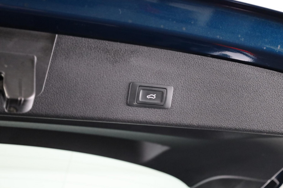 Audi e-tron Sportback 55 quattro Business edition Plus 95 kWh Panoramadak | Trekhaak | B&O Soundsystem | Head up Display | 360° Camera