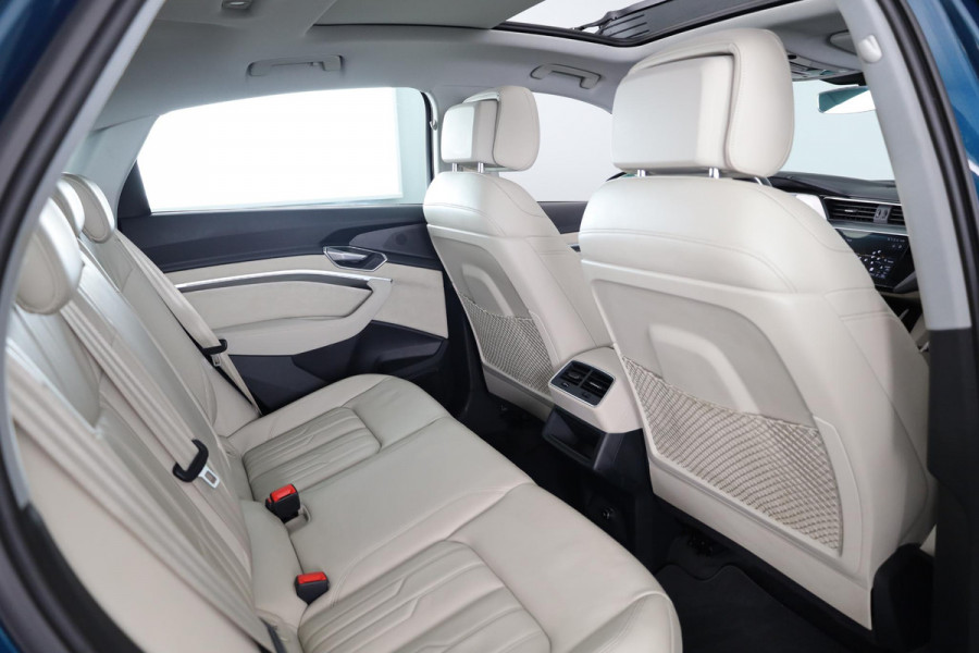 Audi e-tron Sportback 55 quattro Business edition Plus 95 kWh Panoramadak | Trekhaak | B&O Soundsystem | Head up Display | 360° Camera
