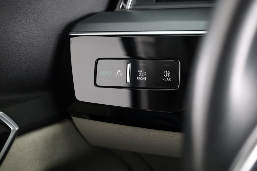 Audi e-tron Sportback 55 quattro Business edition Plus 95 kWh Panoramadak | Trekhaak | B&O Soundsystem | Head up Display | 360° Camera