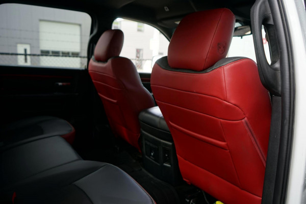 Dodge Ram 1500 5.7 V8 Rebel/Luchtvering/Full options!! 1j Garantie!