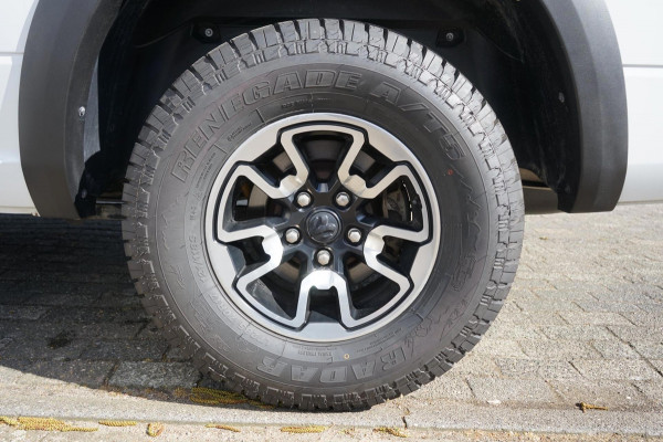 Dodge Ram 1500 5.7 V8 Rebel/Luchtvering/Full options!! 1j Garantie!